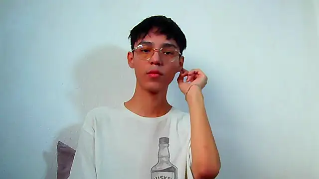 ChavoOT online show from April 2026 09:24:01 PM