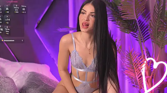 Snapshot of LilaRoses chatting on February 2025 04:43:01 AM LilaRoses online show from February 2025 04:43:01 AM