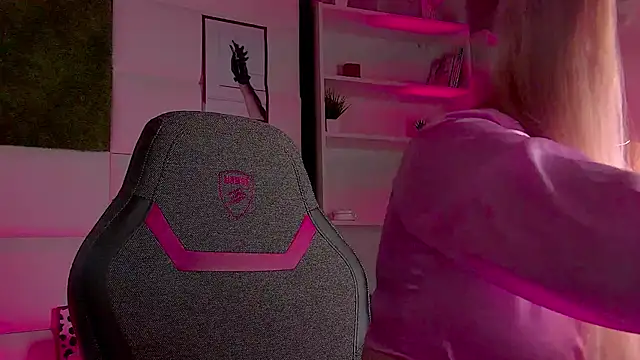 AdeleCartier online show from March 2025 12:26:02 AM