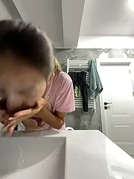 BonyBon29 online show from October 2025 05:52:01 AM