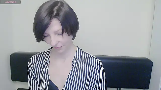  AngeliaFlow  online show from February 2025 10:37:02 AM