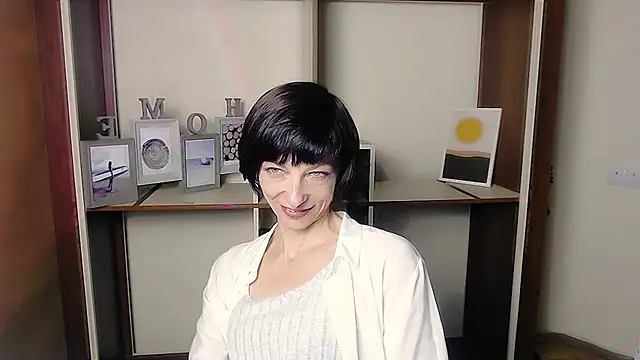  AngeliaFlow  online show from September 2025 06:17:02 AM