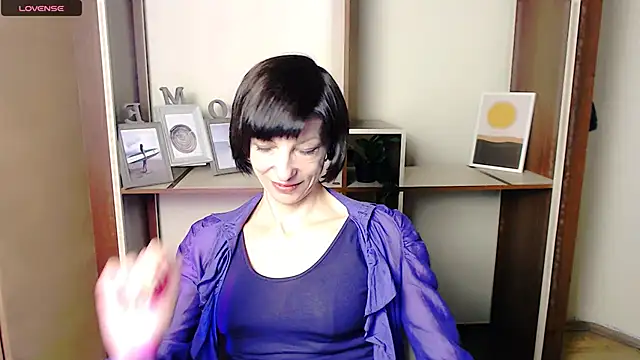  AngeliaFlow  online show from October 2025 06:33:01 AM