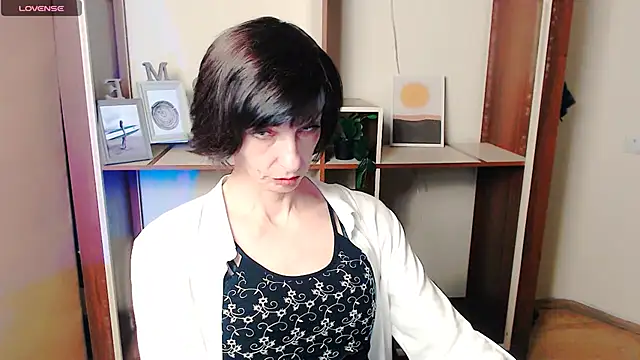  AngeliaFlow  online show from October 2025 06:57:02 AM