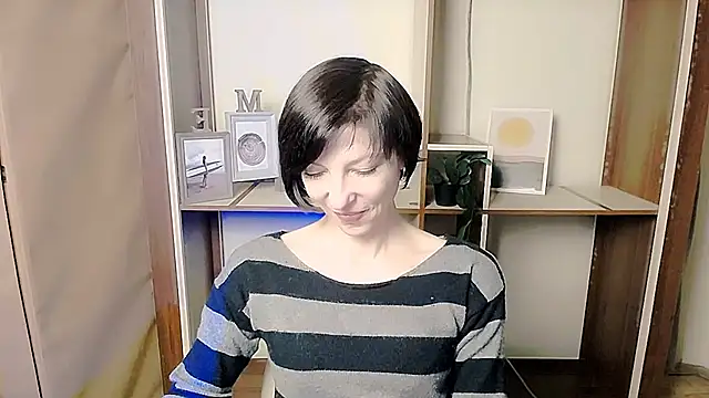  AngeliaFlow  online show from February 2026 09:15:01 AM