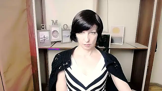  AngeliaFlow  online show from February 2026 09:04:02 AM