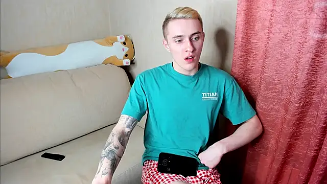 crazybottom99 online show from March 2025 04:21:01 PM