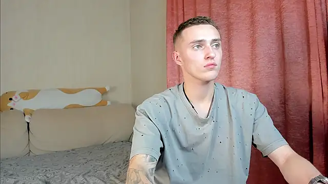 crazybottom99 online show from October 2025 06:21:01 PM