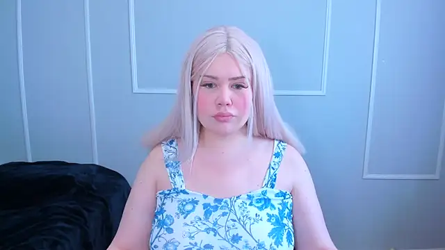 Snapshot of _leana_ chatting on February 2026 05:19:02 PM leana online show from February 2026 05:19:02 PM