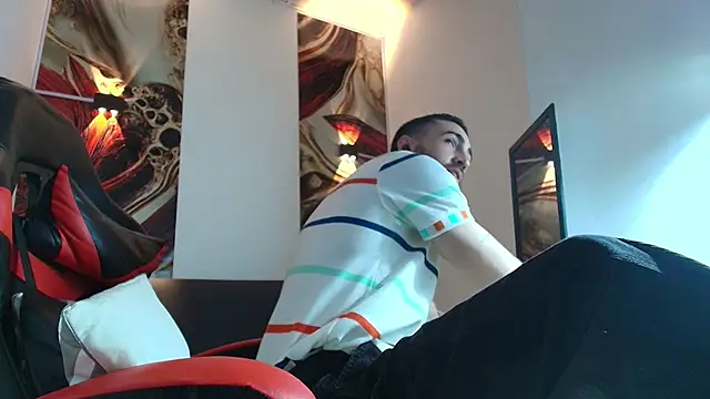 Luke davis01 online show from September 2025 01:05:02 PM