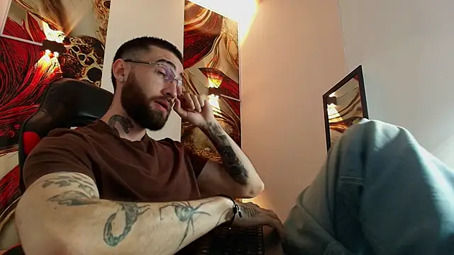 Luke davis01 online show from October 2025 01:19:01 PM