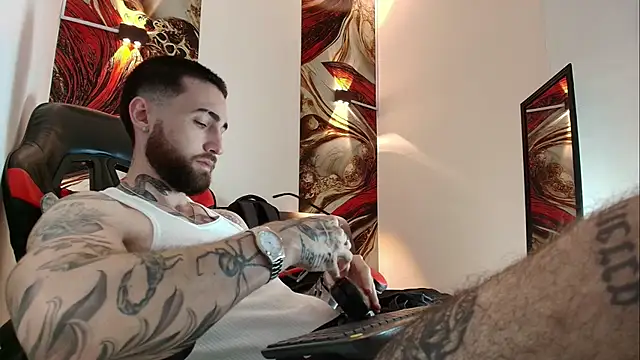 Luke davis01 online show from February 2026 12:56:01 PM