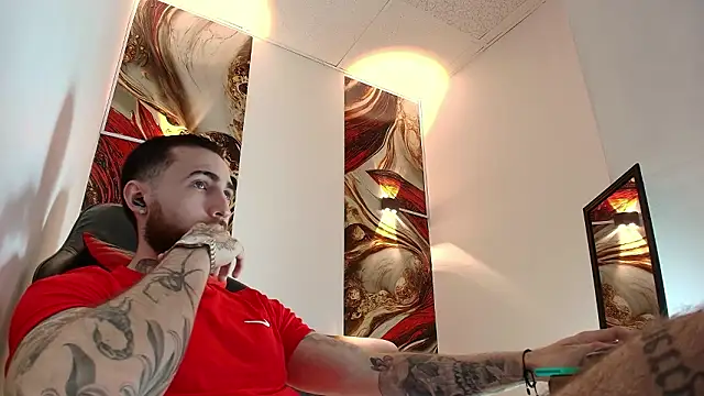 Snapshot of Luke_davis01 chatting on March 2026 01:17:02 PM Luke davis01 online show from March 2026 01:17:02 PM