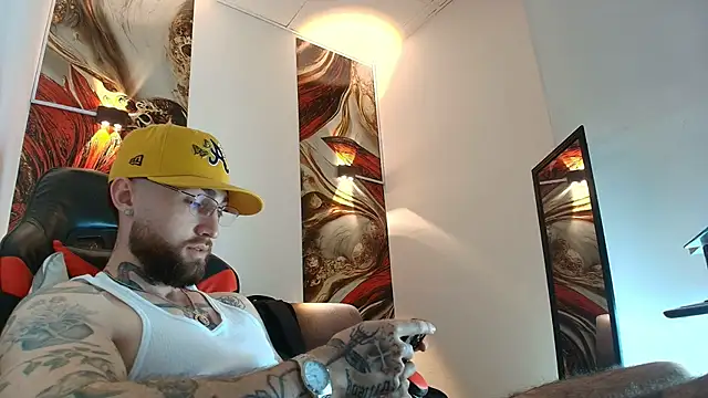 Snapshot of Luke_davis01 chatting on March 2026 12:56:02 PM Luke davis01 online show from March 2026 12:56:02 PM