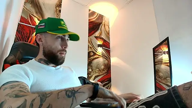 Snapshot of Luke_davis01 chatting on March 2026 12:54:01 PM Luke davis01 online show from March 2026 12:54:01 PM