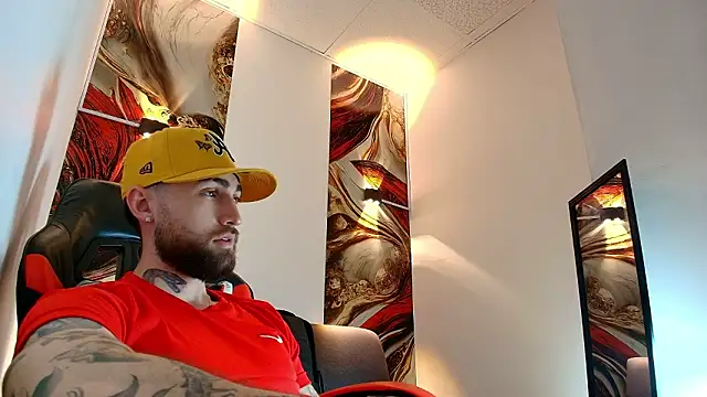 Snapshot of Luke_davis01 chatting on March 2026 01:05:01 PM Luke davis01 online show from March 2026 01:05:01 PM