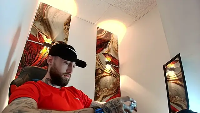 Snapshot of Luke_davis01 chatting on April 2026 01:01:01 PM Luke davis01 online show from April 2026 01:01:01 PM