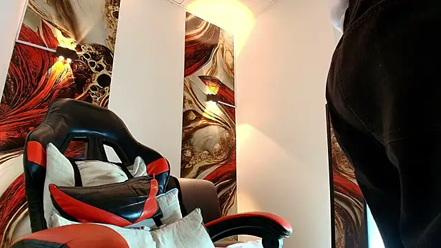 Snapshot of Luke_davis01 chatting on April 2026 01:04:02 PM Luke davis01 online show from April 2026 01:04:02 PM