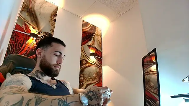 Snapshot of Luke_davis01 chatting on April 2026 12:55:01 PM Luke davis01 online show from April 2026 12:55:01 PM