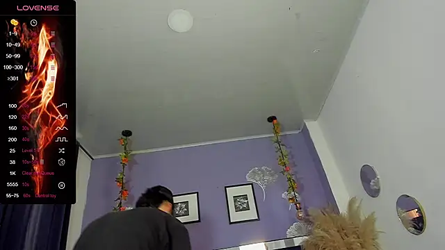 Noa Bonucci online show from February 2025 01:18:02 PM