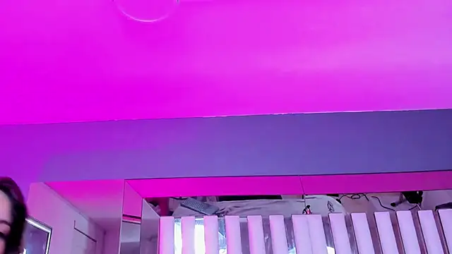 Snapshot of Cloee_Rainbow1 chatting on February 2025 03:03:01 PM Cloee Rainbow1 online show from February 2025 03:03:01 PM