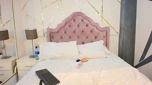 Snapshot of VictoriaBlackfire chatting on February 2025 04:31:01 AM VictoriaBlackfire online show from February 2025 04:31:01 AM