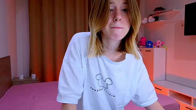 Bella amory online show from November 2025 09:42:02 PM