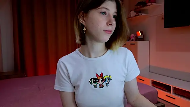 Snapshot of Bella_amory chatting on January 2026 07:11:01 PM Bella amory online show from January 2026 07:11:01 PM