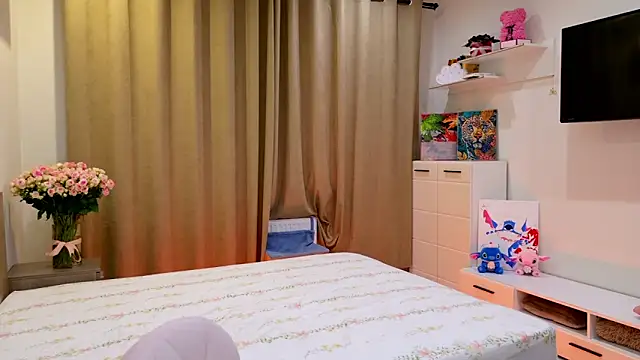 Snapshot of Bella_amory chatting on March 2026 03:18:01 PM Bella amory online show from March 2026 03:18:01 PM