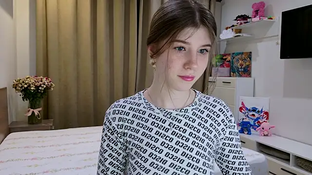 Snapshot of Bella_amory chatting on March 2026 09:10:02 PM Bella amory online show from March 2026 09:10:02 PM