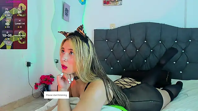 Vickyallien online show from October 2025 04:29:02 PM