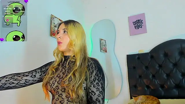 Vickyallien online show from February 2026 04:12:02 PM