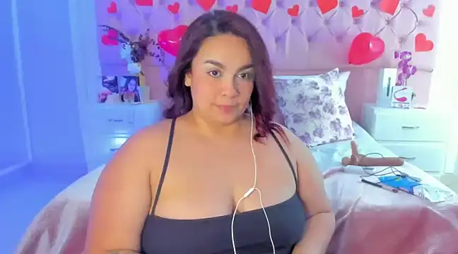 Snapshot of KourtneyEvans chatting on February 2025 03:21:01 PM KourtneyEvans online show from February 2025 03:21:01 PM