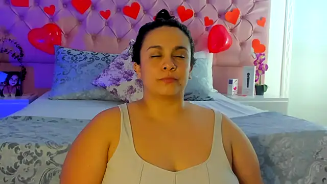 Snapshot of KourtneyEvans chatting on February 2025 07:41:01 PM KourtneyEvans online show from February 2025 07:41:01 PM