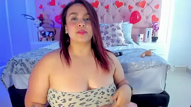 Snapshot of KourtneyEvans chatting on February 2025 09:35:02 PM KourtneyEvans online show from February 2025 09:35:02 PM