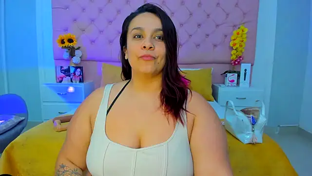 Snapshot of KourtneyEvans chatting on March 2025 06:29:01 PM KourtneyEvans online show from March 2025 06:29:01 PM