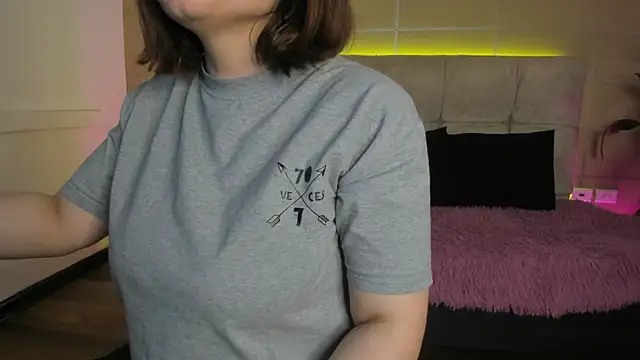 Snapshot of _michonne_ chatting on April 2026 11:57:02 PM michonne online show from April 2026 11:57:02 PM