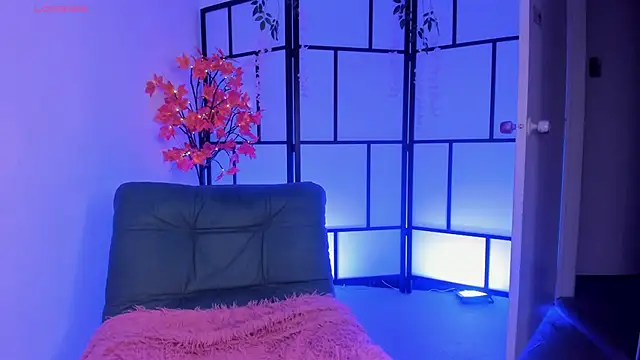 Snapshot of _michonne_ chatting on April 2026 10:57:02 PM michonne online show from April 2026 10:57:02 PM