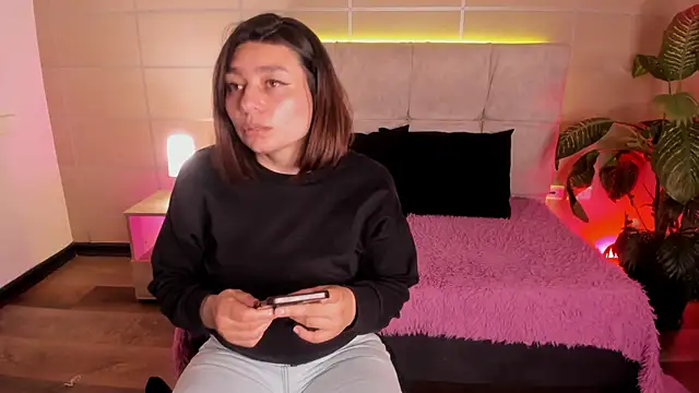 Snapshot of _michonne_ chatting on April 2026 10:55:01 PM michonne online show from April 2026 10:55:01 PM