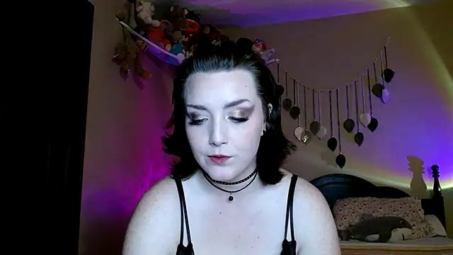 Snapshot of lilmisspuppet chatting on August 2026 11:39:01 PM lilmisspuppet online show from August 2026 11:39:01 PM
