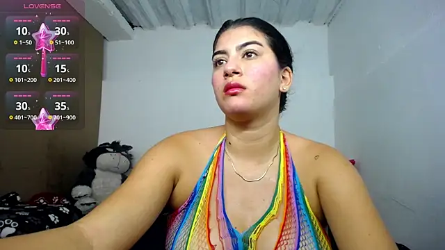 hello kityy25 online show from May 2026 10:44:02 PM