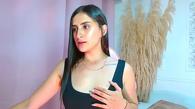 Snapshot of Danella_houston chatting on May 2026 07:55:02 PM Danella houston online show from May 2026 07:55:02 PM