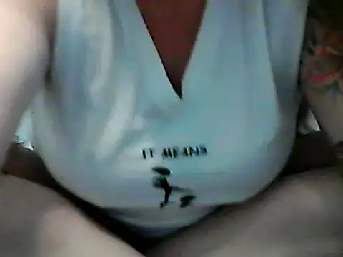 Snapshot of SashaSC3 chatting on February 2025 04:46:01 PM SashaSC3 online show from February 2025 04:46:01 PM