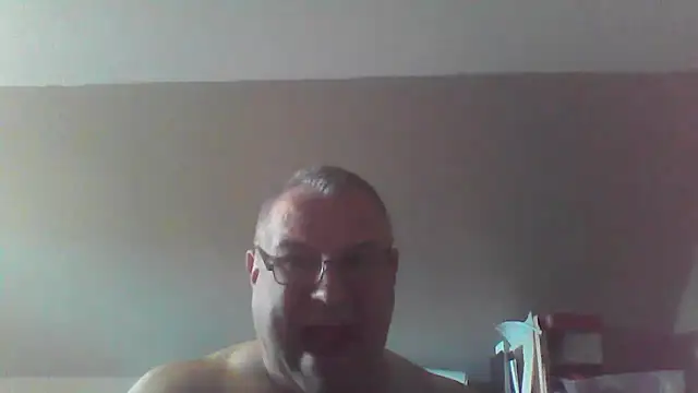 Snapshot of mkestr69 chatting on September 2025 05:49:01 PM mkestr69 online show from September 2025 05:49:01 PM