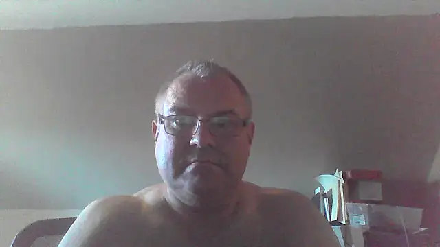 Snapshot of mkestr69 chatting on October 2025 09:45:02 PM mkestr69 online show from October 2025 09:45:02 PM
