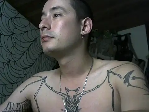 Snapshot of vampireathome chatting on April 2026 06:07:02 AM vampireathome online show from April 2026 06:07:02 AM