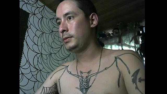 Snapshot of vampireathome chatting on May 2026 08:37:01 PM vampireathome online show from May 2026 08:37:01 PM