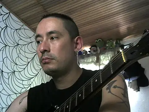 Snapshot of vampireathome chatting on May 2026 06:35:01 PM vampireathome online show from May 2026 06:35:01 PM