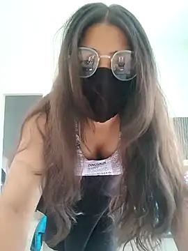 Snapshot of shnaz_1 chatting on April 2026 06:38:02 AM shnaz 1 online show from April 2026 06:38:02 AM