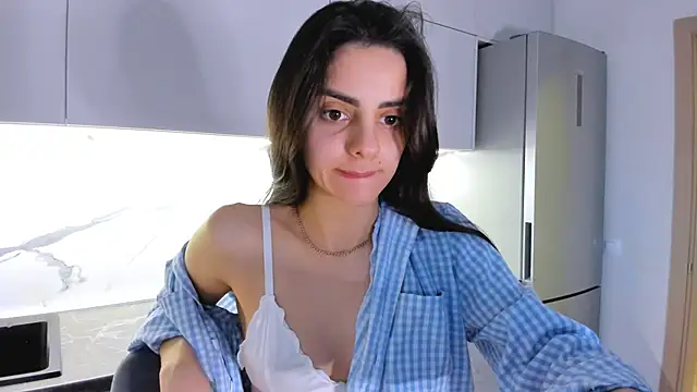 EmiliaZen online show from March 2025 12:15:01 AM